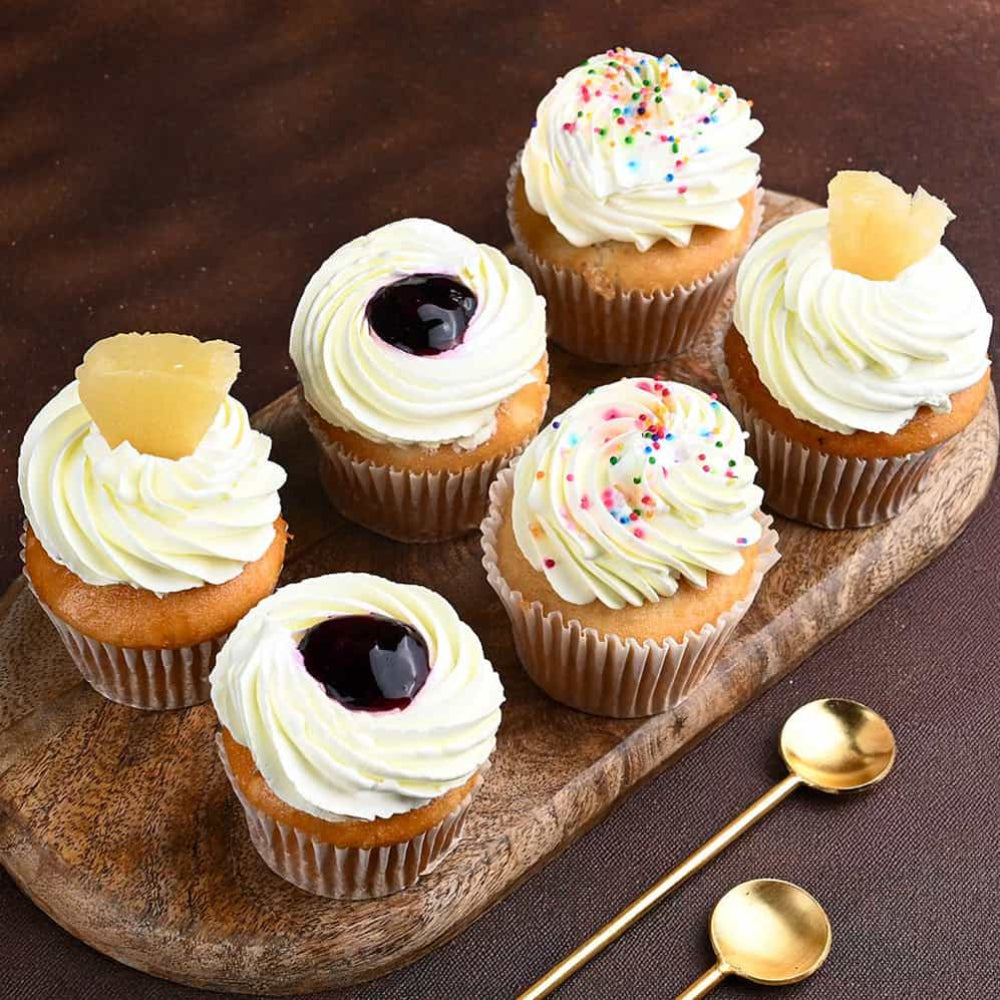 Set Of 6 Assorted Cup Cake