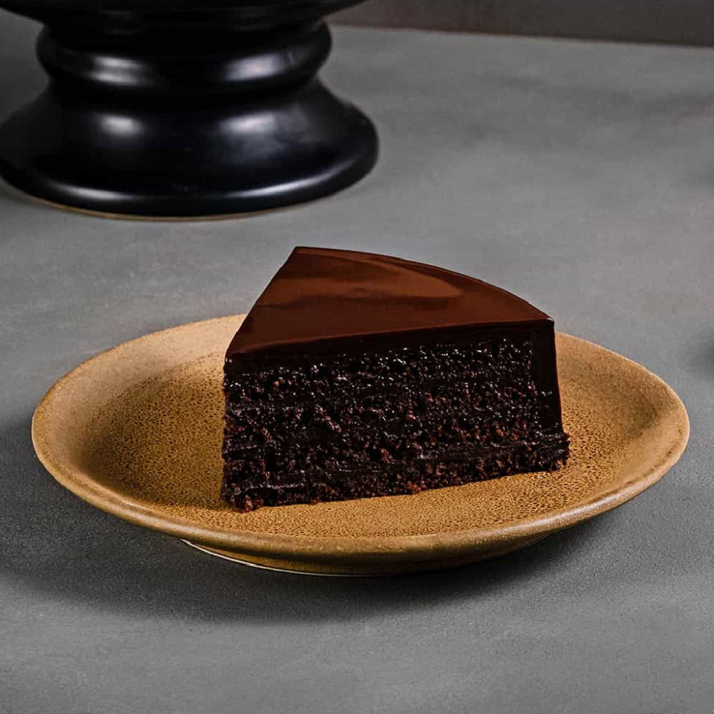 Rich Chocolate Truffle Cake
