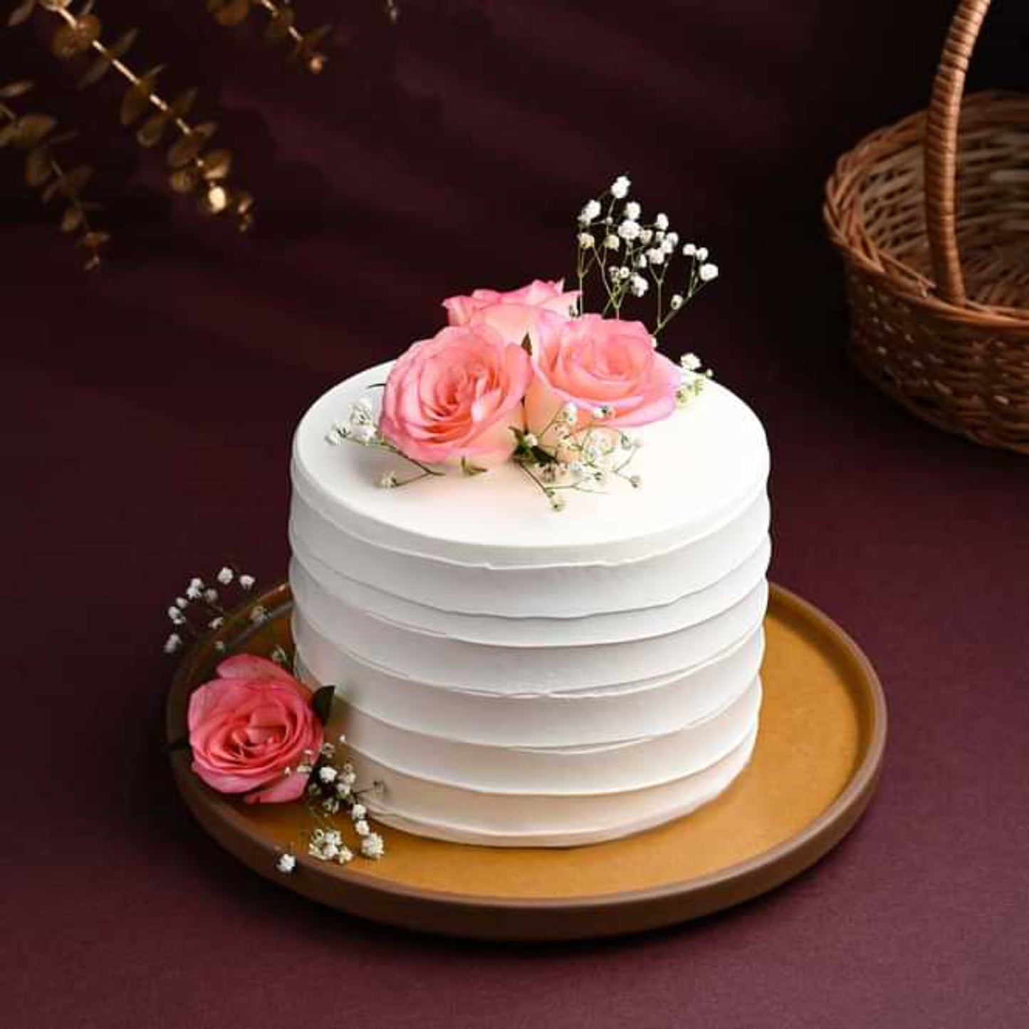 Roses Vanilla Cream Cake