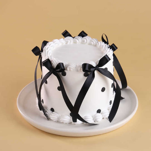 Black N White Ribbon Cake