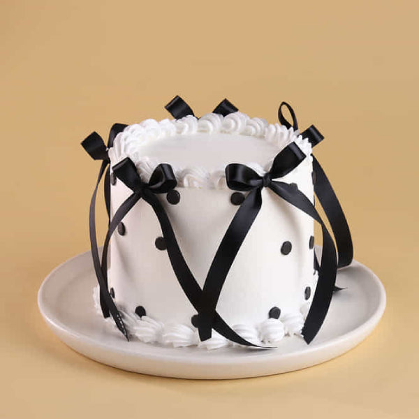 Black N White Ribbon Cake