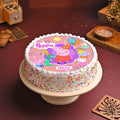 Chic Peppa Pig Theme Cake