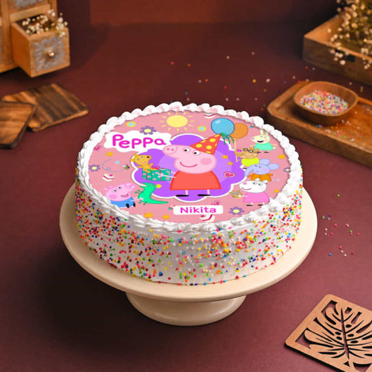 Chic Peppa Pig Theme Cake