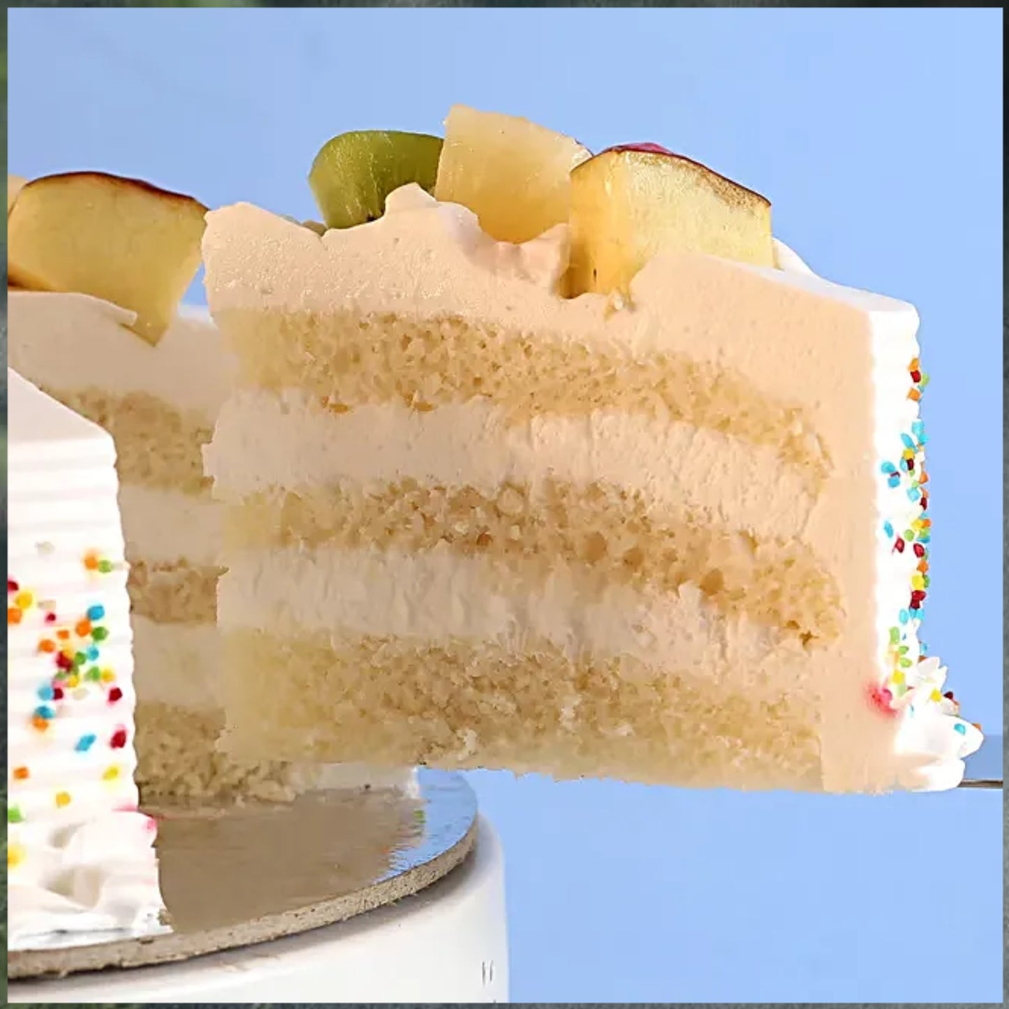 Fresh Fruit Vanilla Cake Half Kg