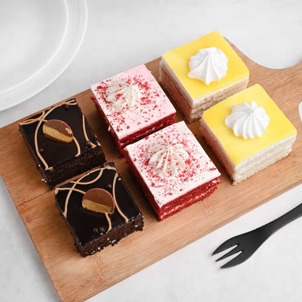 Set Of 6 Assorted Pastries