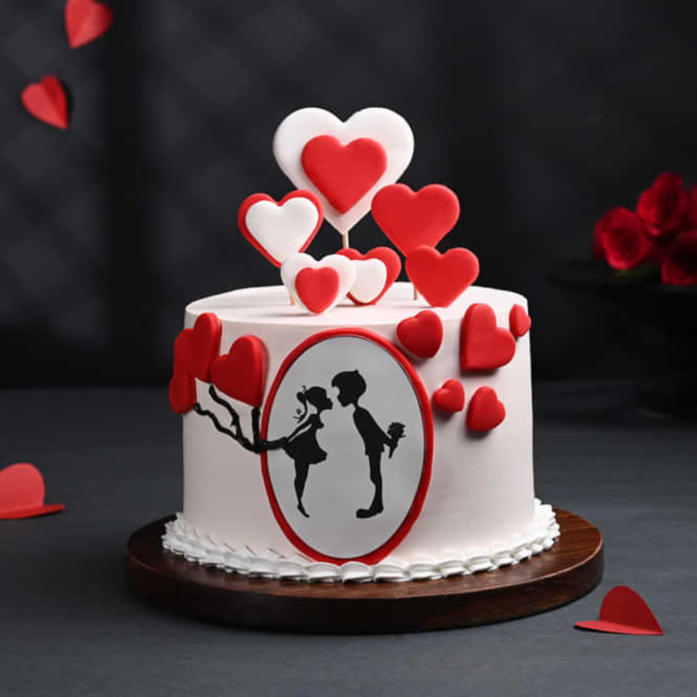 Sweetheart Kiss Theme Cake